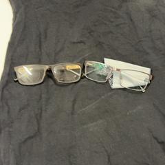 Okuliare & Košeľu glass, ako bolo nahlásené Grand Hotel Amrâth Amsterdam pomocou iLost