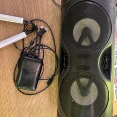 Speaker, Gripper & Powerbank, as reported by MEININGER Hotel Berlin East Side Gallary using iLost