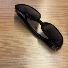 Solglasögon, rapporterat av Pathé Spuimarkt med iLost