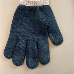 Barnehansker, som rapportert av IKEA Nantes ved bruk av iLost