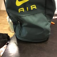 バックパック がiLostで U-OV Utrecht によって報告されました