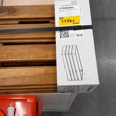 Blomsterkasse, jak nahlášeno IKEA Leangen pomocí iLost