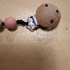 Speen met koord, a été signalé par Avonturenboerderij Molenwaard utilisant iLost