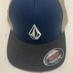 Cap Blauw, beige, come riportato da Avonturenpark Hellendoorn utilizzando iLost