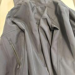 재킷 Zwart, iLost를 사용하여 Avonturenpark Hellendoorn에 보고됨