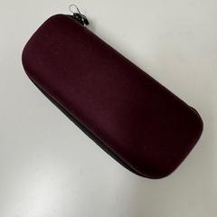 Glasses case with glasses bryl, as reported by IKEA Praha – Černý Most using iLost