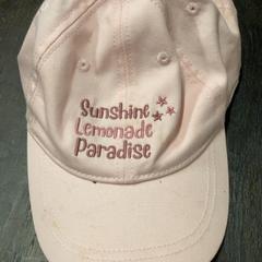 Casquette, a été signalé par Attractie- & Vakantiepark Slagharen utilisant iLost