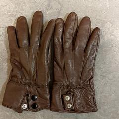 Clothing - Handschoenen bruin, as reported by Centraal magazijn using iLost