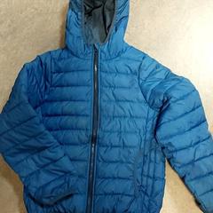 Oblečení - Kinderjas blauw, jak nahlášeno Regio Oost-Vlaanderen pomocí iLost