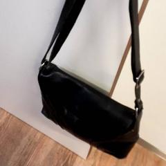 Táska, amint azt Qbuzz ZHN az iLost segítségével jelentette.