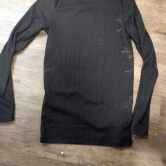 스웨터 Black, iLost를 사용하여 Inntel Hotels Amsterdam Centre에 보고됨