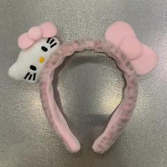 カチューシャ, segundo informou IKEA Tokyo-Bay usando iLost