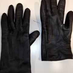 Luvas handachoenen, segundo informou Qbuzz DMG usando iLost