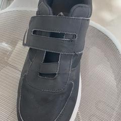 Sneaker Zwart, rapporterat av UMC Utrecht med iLost