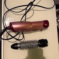 Mikrofon PINK, rapporterat av Room Mate Bruno med iLost