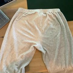 Pantalones, ha sido reportado por MEININGER Hotel Köln West con iLost