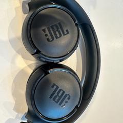 ヘッドホン がiLostで Inntel Hotels Utrecht Centre によって報告されました