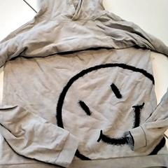 Mikina, ako bolo nahlásené Gemeente Puurs-Sint-Amands pomocou iLost