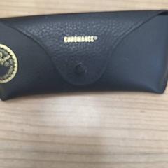 Gafas de sol Ray Ban, ha sido reportado por Connexxion Noord Holland Noord Hoorn con iLost