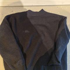 Maglione BLACK, WOOL, come riportato da Room Mate Bruno utilizzando iLost