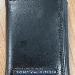 Wallet Ross, as reported by Connexxion Amstelland-Meerlanden Schiphol Zuid using iLost