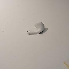 AirPods, som rapportert av IKEA Groningen ved bruk av iLost