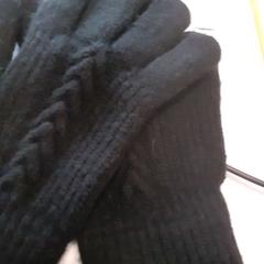 Gloves, as reported by Regio Limburg - Leuven using iLost