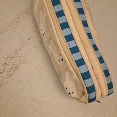 Etui Wit met blauw, zgłoszono przez Mauritshuis Den Haag przy użyciu iLost