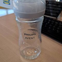 Kojenecká láhev, jak nahlášeno IKEA Dijon pomocí iLost