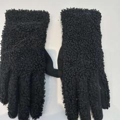 Handschoenen, zoals gemeld door Arriva Limburg Zuid met iLost