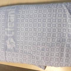 متنوع - Strandlaken blauw، كما تم الإبلاغ عنه بواسطة Centraal magazijn عبر iLost