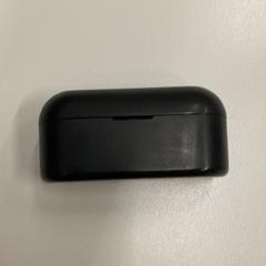 イヤホン がiLostで IKEA神戸 によって報告されました