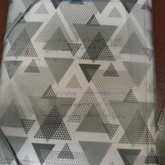 Bolso de embrague transparente, ha sido reportado por TCL con iLost