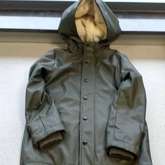 Roupa Jass, segundo informou Regio Limburg - Leuven usando iLost