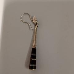 Earring, as reported by IKEA Bayonne Ametzondo using iLost