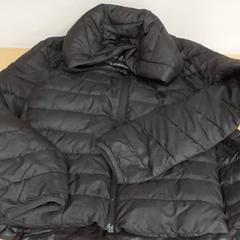 Kleding - Jas, segundo informou Centraal magazijn usando iLost