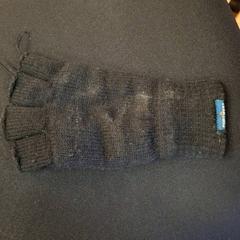 Hanske Noir, som rapportert av IKEA Villiers-sur-Marne ved bruk av iLost