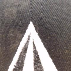 Cap zwart, come riportato da Walibi Holland utilizzando iLost