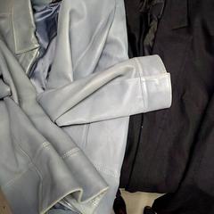 Jacka 2 vestes zara et massimo dutti, rapporterat av IKEA Paris - Rivoli med iLost
