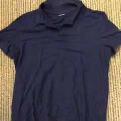 셔츠 T shirt donkerblauw maat L, iLost를 사용하여 Canisius-Wilhelmina Ziekenhuis에 보고됨