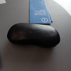 Boite lunettes lunette, jak nahlášeno IKEA Nantes pomocí iLost