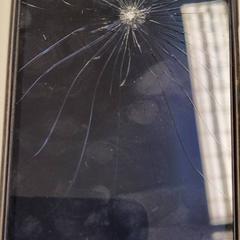 Smartphone samsung wit, jak nahlášeno Gemeente Zonhoven pomocí iLost