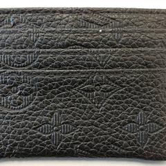 지갑 - AHLOUMOU, iLost를 사용하여 Centraal magazijn에 보고됨