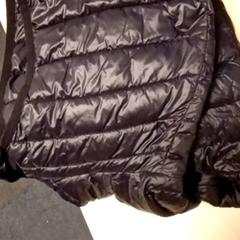 Větrný zvedák, jak nahlášeno Mövenpick Hotel Amsterdam City Centre pomocí iLost