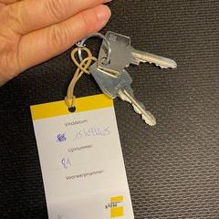 Etxeko giltza, gisa salatu by Regio West-Vlaanderen iLost erabiliz