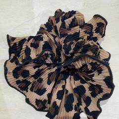 Elástico para cabelo, como reportado por IKEA渋谷 utilizando o iLost