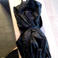 Esernyő, amint azt EBS Tramplein az iLost segítségével jelentette.