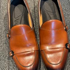 Shoe's, a été signalé par Inntel Hotels Amsterdam Landmark utilisant iLost