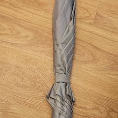 Paraplu, gisa salatu by GVB iLost erabiliz