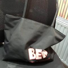 Taška, ako bolo nahlásené allGo Almere pomocou iLost